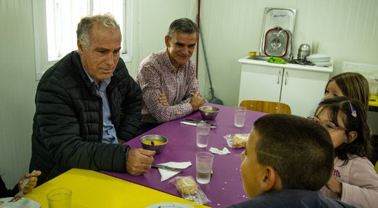 Câmara assegura fornecimento de refeições nas escolas de Barcouço, Antes e Casal Comba